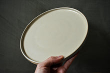 Load image into Gallery viewer, Dinner Plate Satin Husk